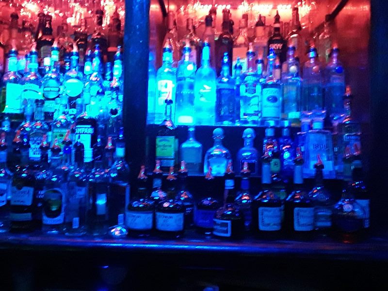 Sip N Chat Cocktail Lounge interior